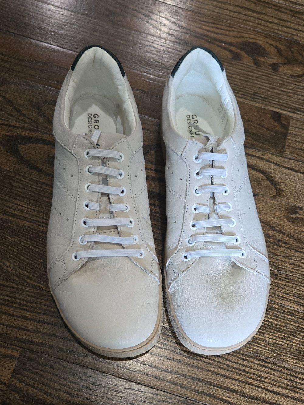 Groundie Off white And Green Barefoot sneakers Size UK 43/US 10